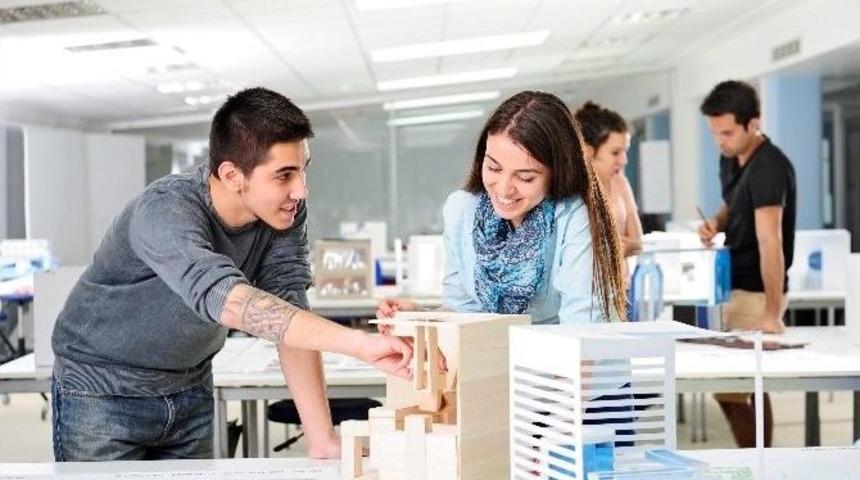 İ&ccedil; Mimari Ve &Ccedil;evre Tasarımı B&ouml;l&uuml;m&uuml; İ&ccedil;in &Ouml;zel Yetenek Sınavı