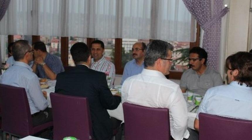 Tekirdağ Devlet Hastanesi &Ccedil;alışanları Ve Aileleri İle Birlikte İftar Programında Buluştu