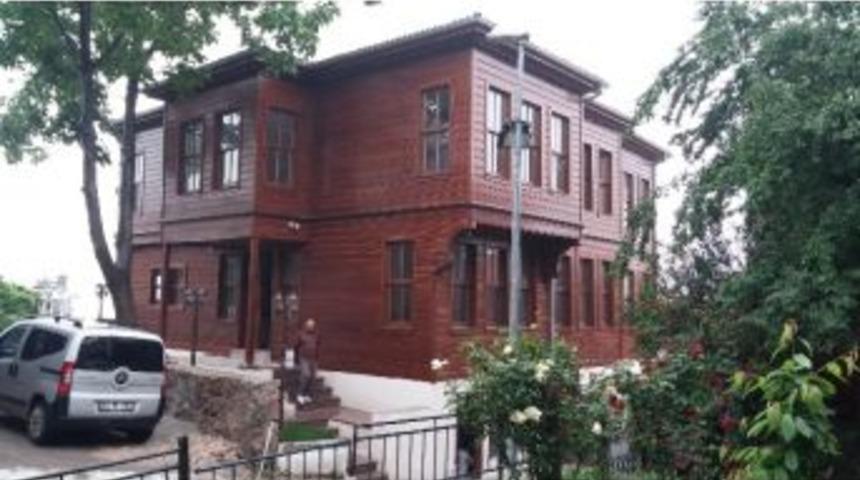 İzmit Belediyesi&rsquo;nden Kiralık Yer İlanı