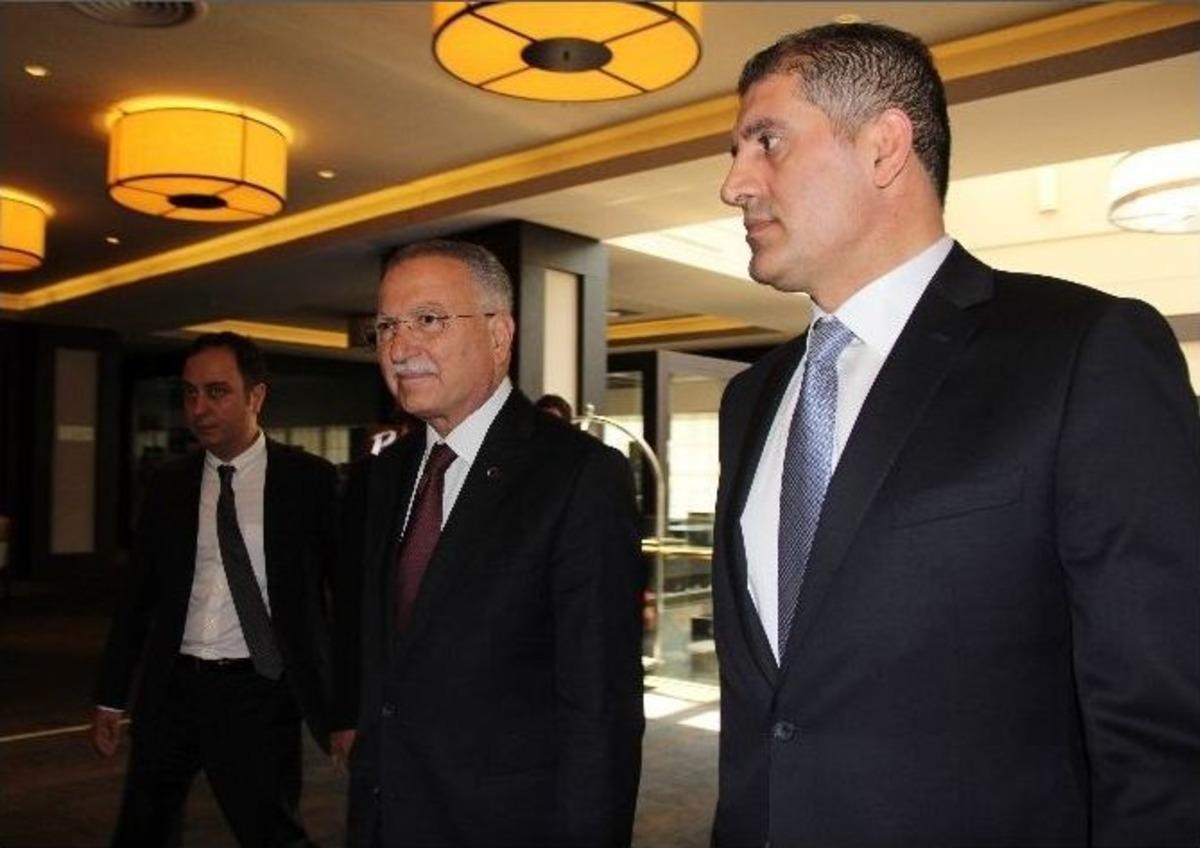 &Ccedil;atı Adayı İhsanoğlu Erzurum&rsquo;da
