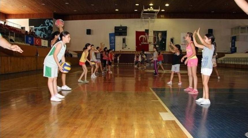 Spor Merkezlerindeki &Ccedil;ocuklar Takipte