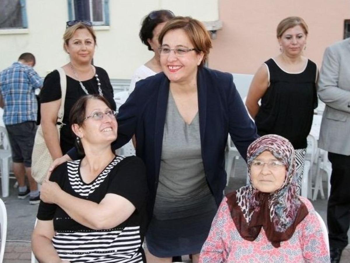 Damlacıklı'lar Konak Belediyesi'nin İftarında Moral Buldu
