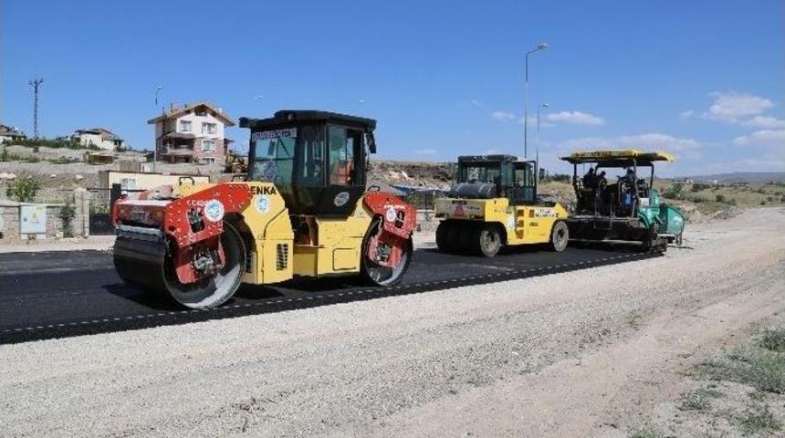 Ak&ccedil;akaya Mahallesi'ne Modern Yol