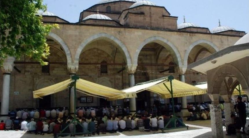 Gazze Şehitleri İ&ccedil;in Afyonkarahisar&rsquo;da Gıyabi Cenaze Namazı Kılındı