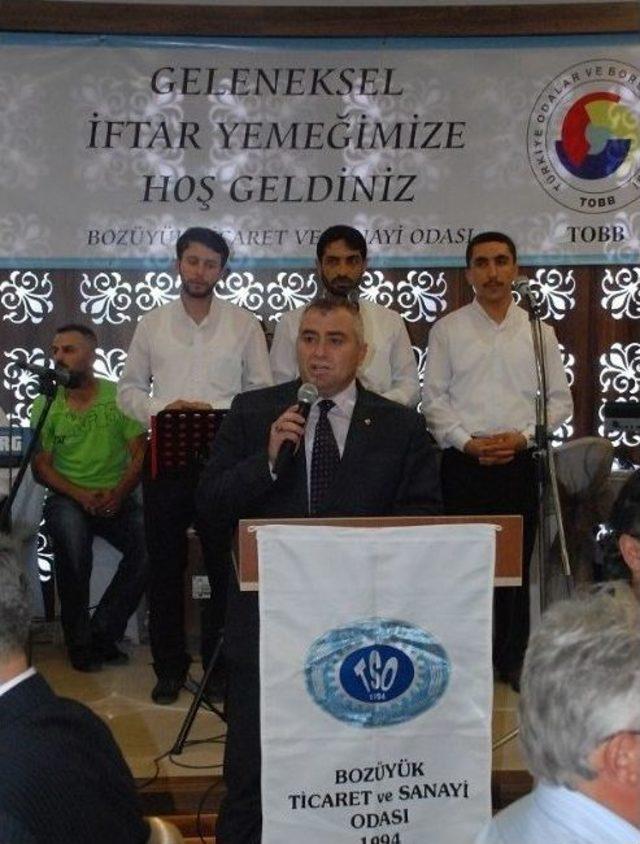 Boz&uuml;y&uuml;k Tso İftar Yemeği Verdi 1