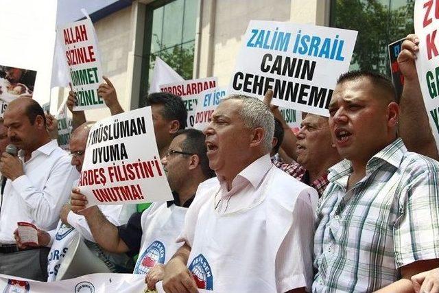 İsrail'in Gazze Saldırısı Protesto Edildi