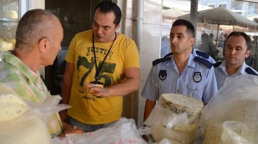 Dikili&rsquo;de Seyyar Satıcılara Ge&ccedil;it Yok