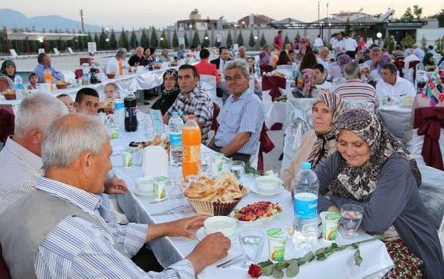 Şehit Ve Gazi Ailelerine İftar