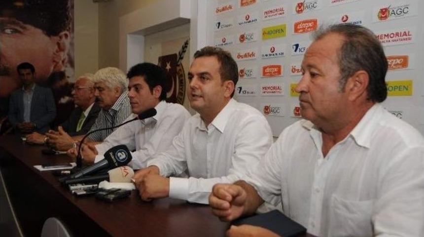 Antalya&rsquo;da Yedi Partiden İhsanoğlu&rsquo;na Destek &Ccedil;ağrısı