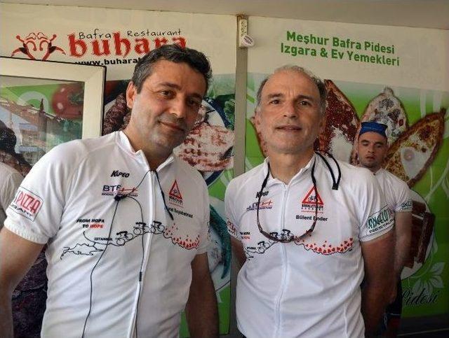 Yardım İ&ccedil;in Sarp&rsquo;tan İstanbul&rsquo;a Pedal &Ccedil;eviriyorlar 1