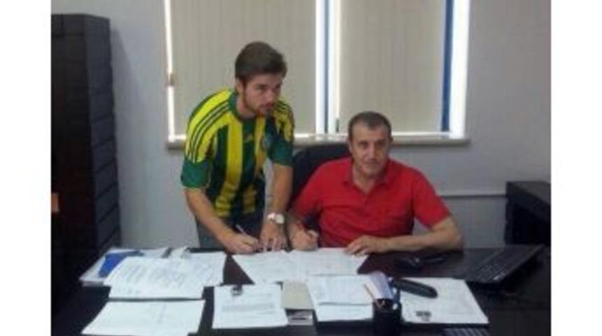 Yusuf Akyel İmzayı Attı