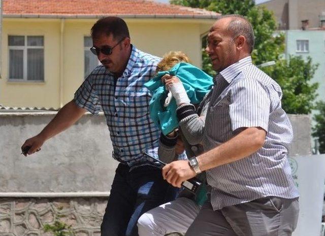 Evinde &Ouml;l&uuml; Bulunan Kadın 1