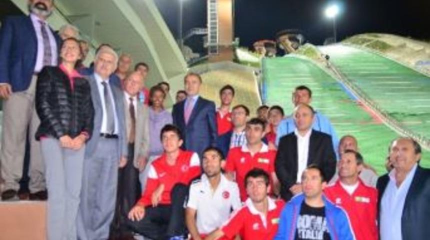 Erzurum Protokol&uuml;&rsquo;nden Milli Atletlere Moral