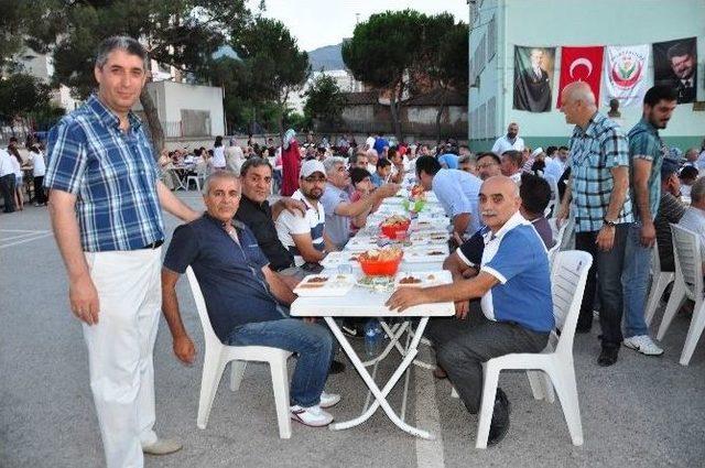 Malatyalılardan Bin Kişilik İftar 3