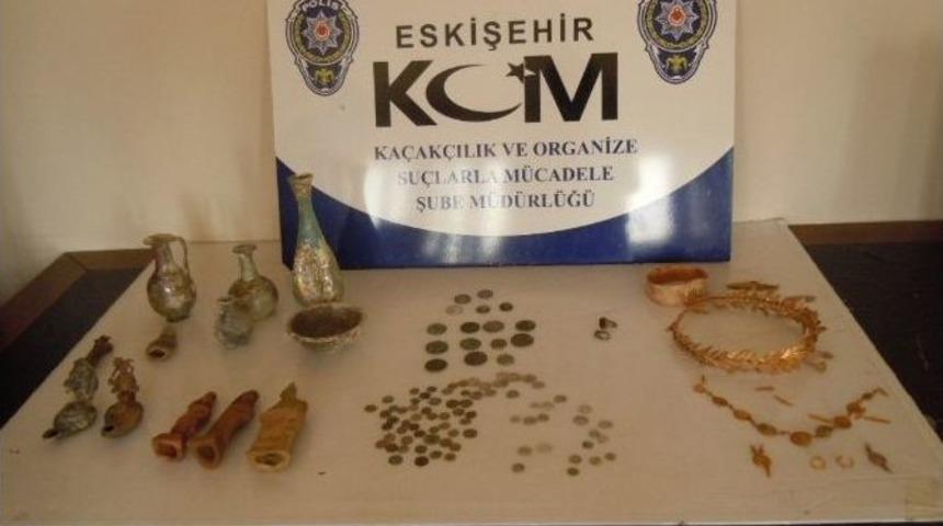 Eskişehir Polisinden Eski Eser Ka&ccedil;ak&ccedil;ılarına Darbe