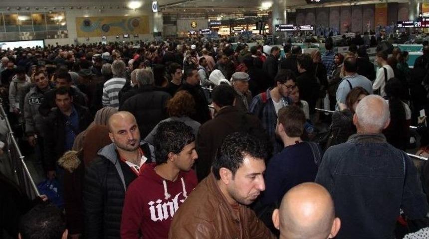 (&ouml;zel Haber) Atat&uuml;rk Havalimanı&rsquo;nda Artık Pasaport Kuyruğu Olmayacak