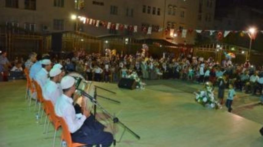Kosan &Ccedil;ağrı İlahi Grubu Davetlileri B&uuml;y&uuml;ledi