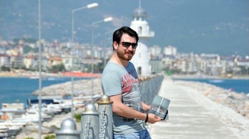 Gen&ccedil; Gazeteci Anak&rsquo;tan Şiir Kitabı
