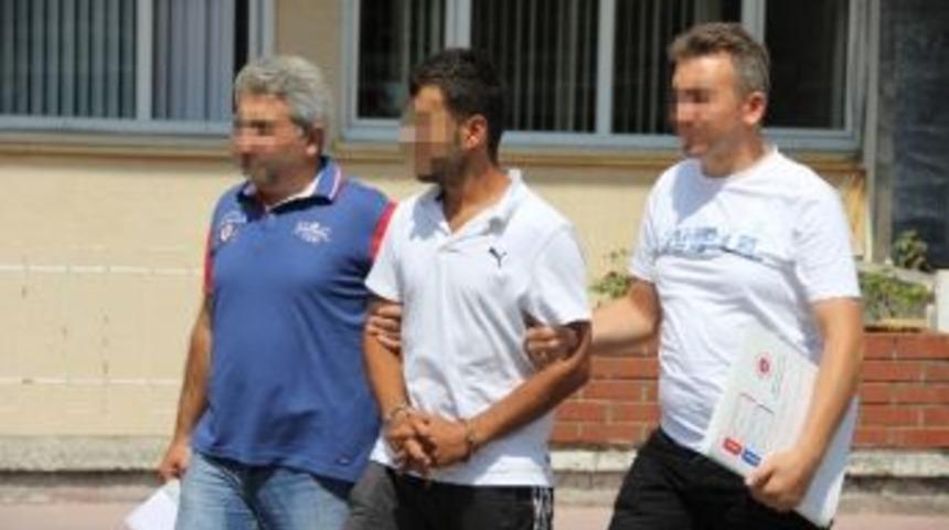 Satışa Hazır Esrar Paketleriyle Yakalandı