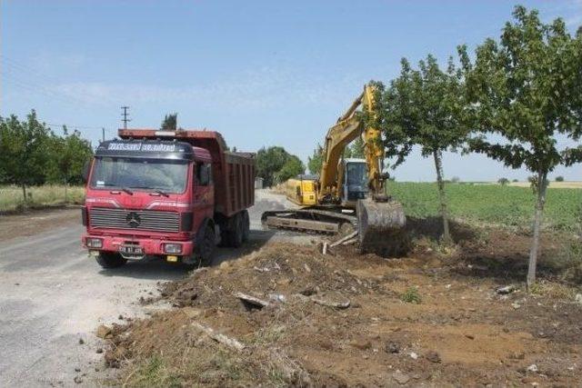 Kırklareli'de Şehir Mezarlığında Kilit Parke Yol Ve Çevre Düzenleme Çalışmalarına Başlandı