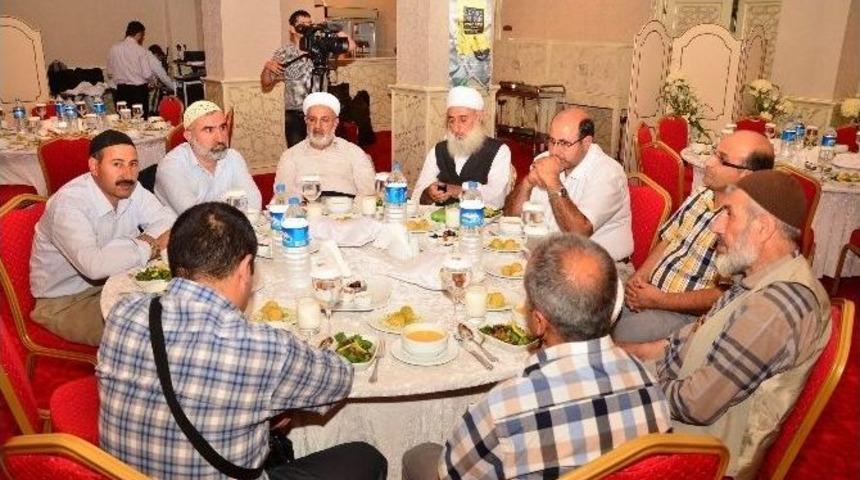 Anlı, N&uuml;bihar Derneği'nin İftar Yemeğine Katıldı