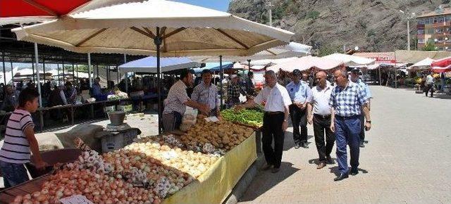 Başkan Karataş&rsquo;tan Pazar Ziyareti 2