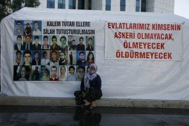 Annelerin Buruk Sevinci 1