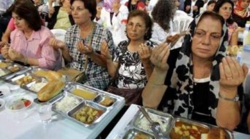 Yaz G&uuml;nlerinde İftar Ve Sahur Men&uuml;lerine Dikkat