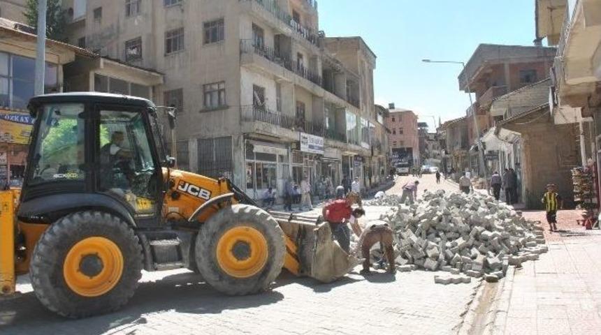 Şemdinli Belediyesi&rsquo;nden Hummalı &Ccedil;alışma
