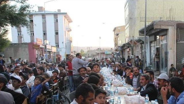 Diyadin Kaymakamlığı’ndan İftar Yemeği