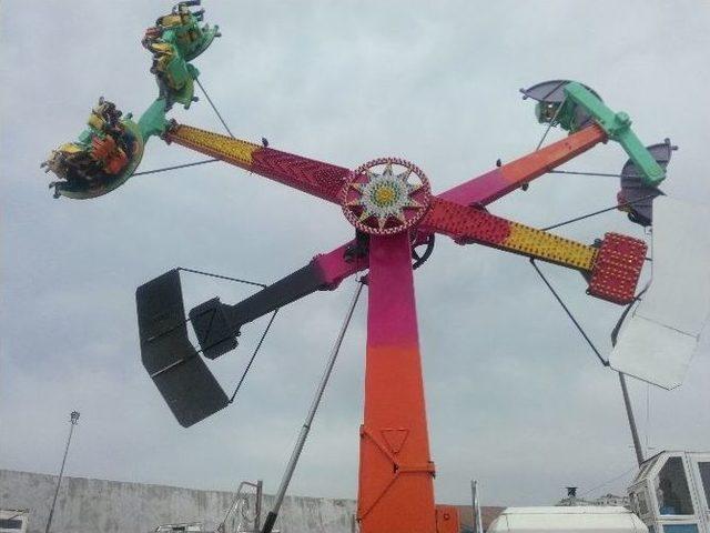 Ak&ccedil;akoca da Gen&ccedil;ler Eğlencenin Doruğuna Varıyor 2