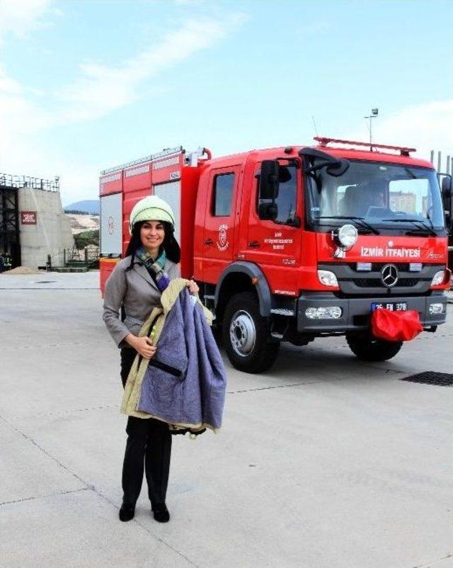 Kahraman İtfaiyecilere Uyarı Veren &Ouml;zel Ceket 2