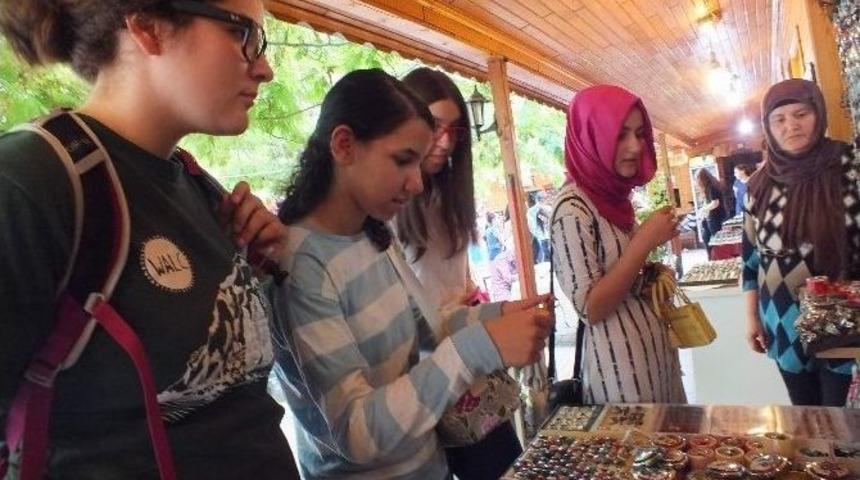 Amerikalı &Ouml;ğrenciler, İznik'i Keşfetti