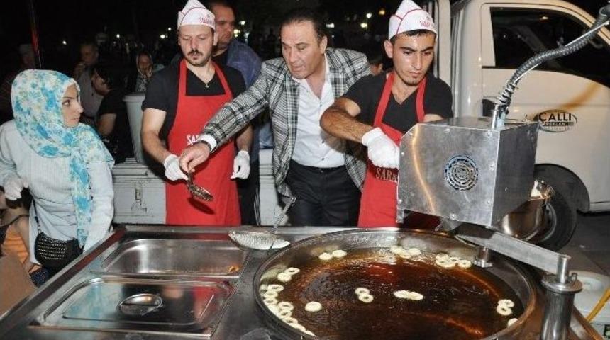 Aksaray&rsquo;da Şehitler Anısına Lokma D&ouml;k&uuml;ld&uuml;