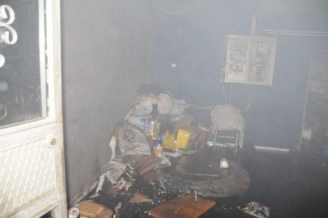 Cizre&rsquo;de &Ouml;ğrenci Yurduna Saldırı 3