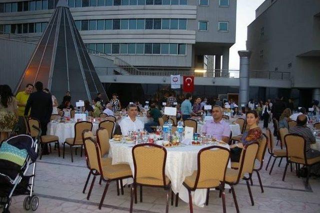 Eczacılar, İftarda Buluştu 1