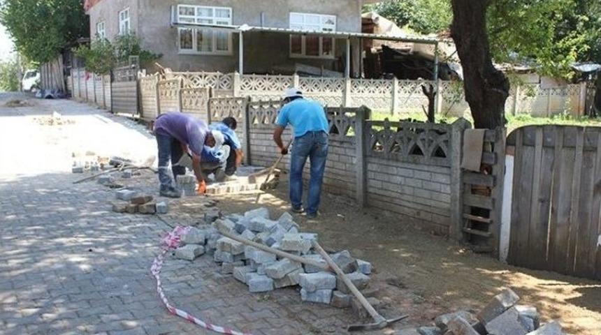 Belediye'den Parke Taşı &Ccedil;alışması