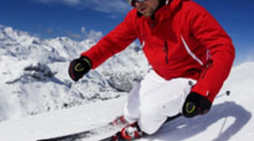 Intersport'tan 499 YTL'ye Kayak Takımı