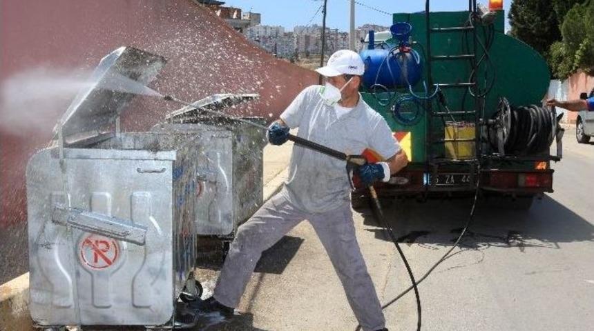 Karabağlar&rsquo;da 10 Bin &Ccedil;&ouml;p Konteyneri Tertemiz Olacak