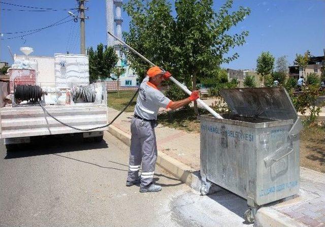 Karabağlar’da 10 Bin Çöp Konteyneri Tertemiz Olacak