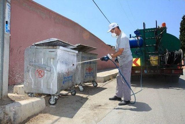 Karabağlar’da 10 Bin Çöp Konteyneri Tertemiz Olacak