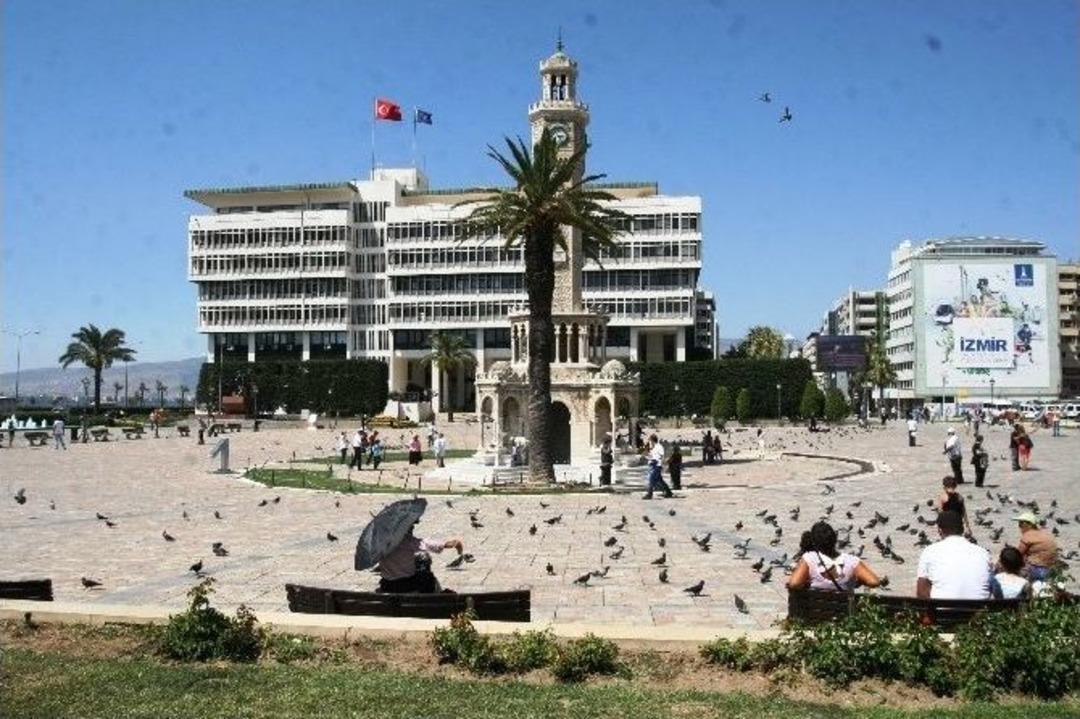 İzmir'de Aşırı Sıcaklar Bunalttı