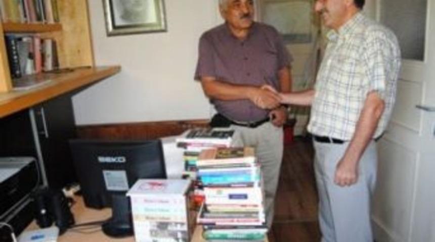 Add'ye Kitap Bağışı