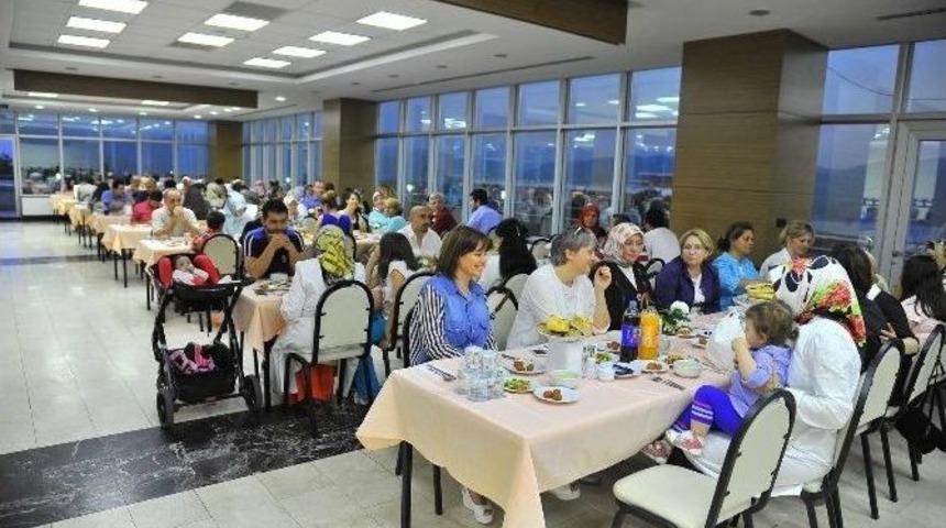 Sa&uuml; Personeli İftarda Buluştu