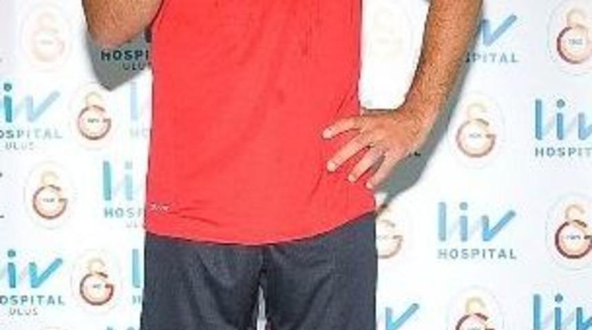 Olcan Adın, Sağlık Kontrol&uuml;nden Ge&ccedil;ti