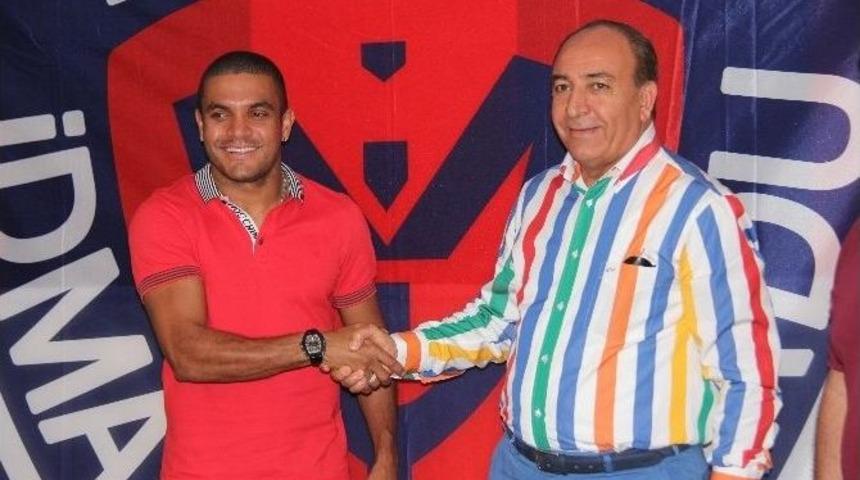 G&ouml;k&ccedil;ek Vederson Mersin İdmanyurdu'nda