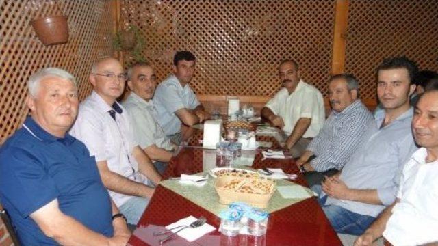 G&ouml;lpazarı İl&ccedil;e Jandarma B&ouml;l&uuml;k Komutanına Veda Yemeği Verildi 2
