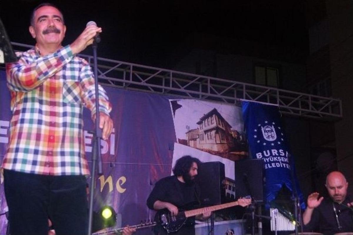 Bursa&rsquo;da Fatih Kısaparmak Ve Orhan &Ouml;lmez Coşkusu