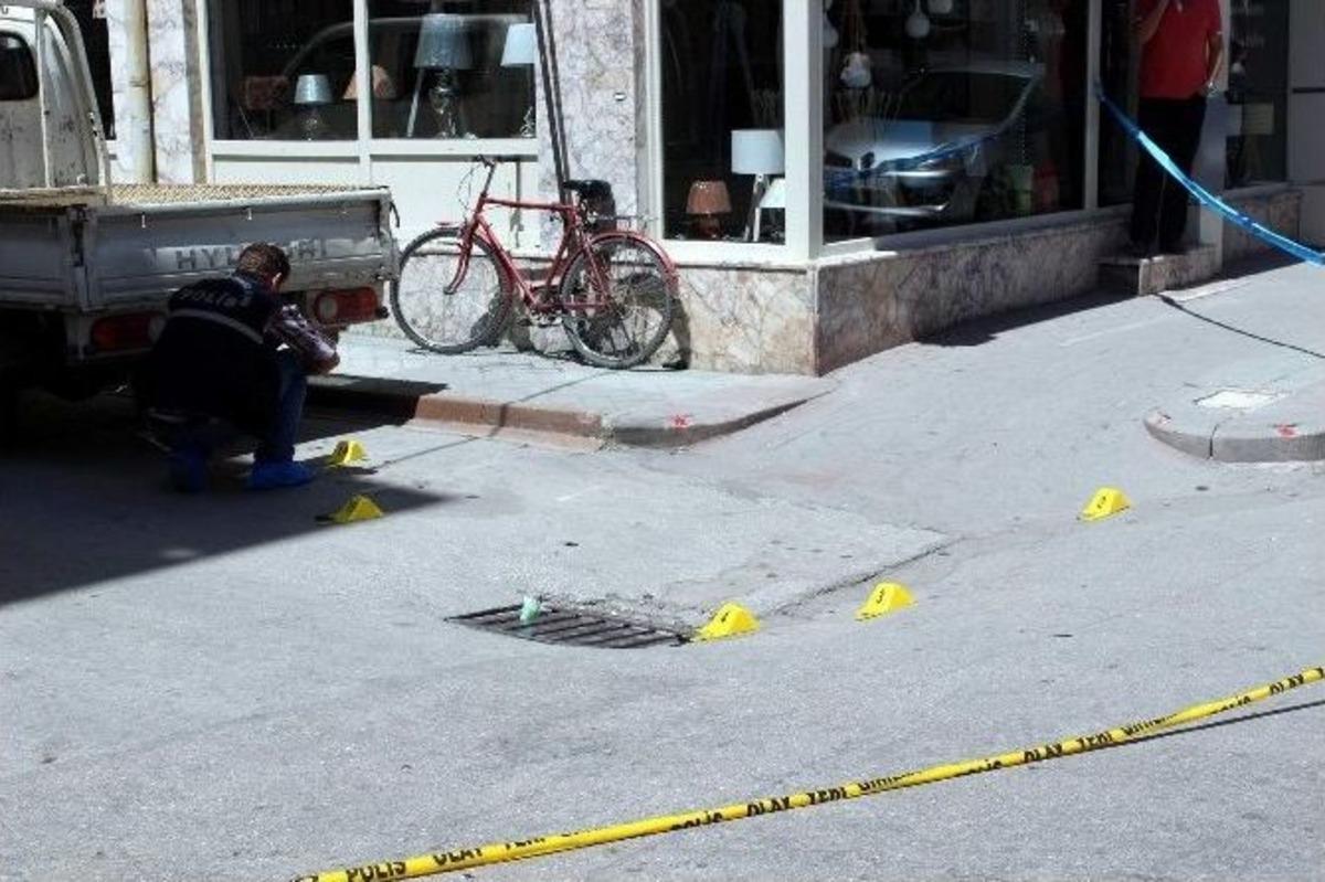 Eskişehir&rsquo;de Silahlı Saldırı: 2 Yaralı