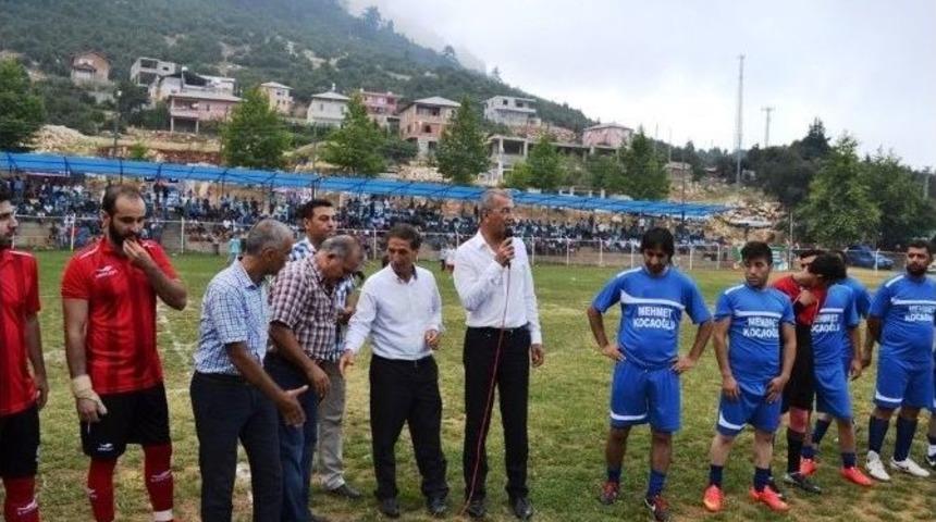 Mezitli Belediyesi Mahalleler Arası Futbol Turnuvası Başladı